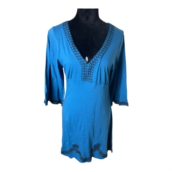 Bcbg Maxazria 3/4 Sleeve Embroidered V Neck Dress Size Medium - Picture 1 of 5